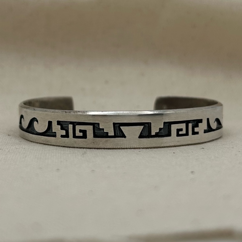 Vintage 925 Sterling Silver Native Southwestern Style Cuff Bracelet